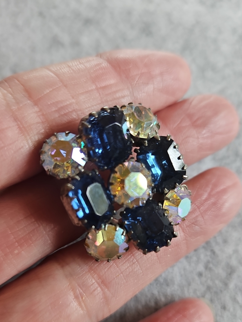 Vintage AB and Dark Blue Sapphire Rhinestone Sliver Tone Brooch Gorgeous Setting - Picture 6 of 7